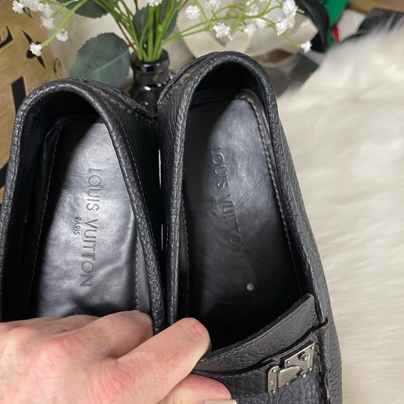Louis VUITTON BLACK LEATHER DRIVER LOAFERS WITH SILVER HARDWARE 7 MEN​ - Picture 5 of 14